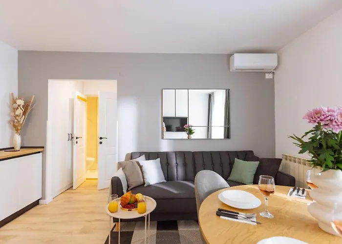 Sol - Old Town Centre 布加勒斯特