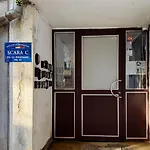 Sol - Old Town Centre I Cheap Carpark Nearby I Balcony 아파트 부쿠레슈티