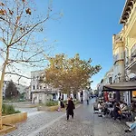 Sol - Old Town Centre I Cheap Carpark Nearby I Balcony * 부쿠레슈티