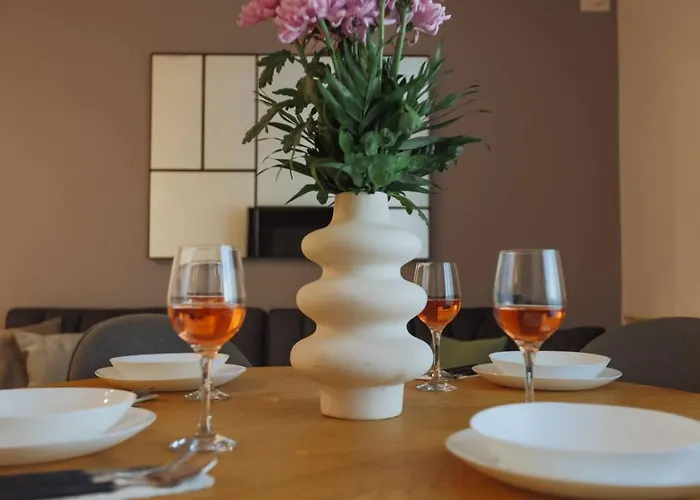 Sol - Old Town Centre * Βουκουρέστι