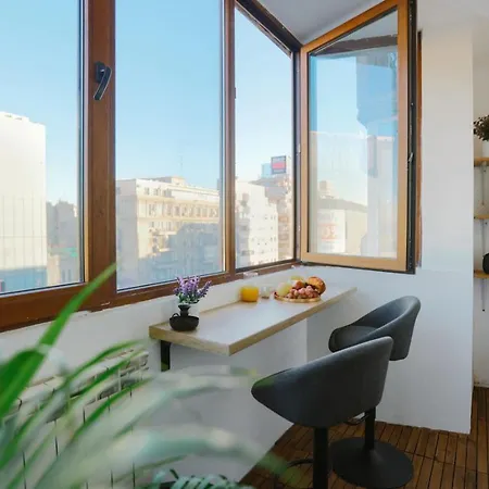 Apartment Sol - Old Town Centre I Cheap Carpark Nearby I Balcony *