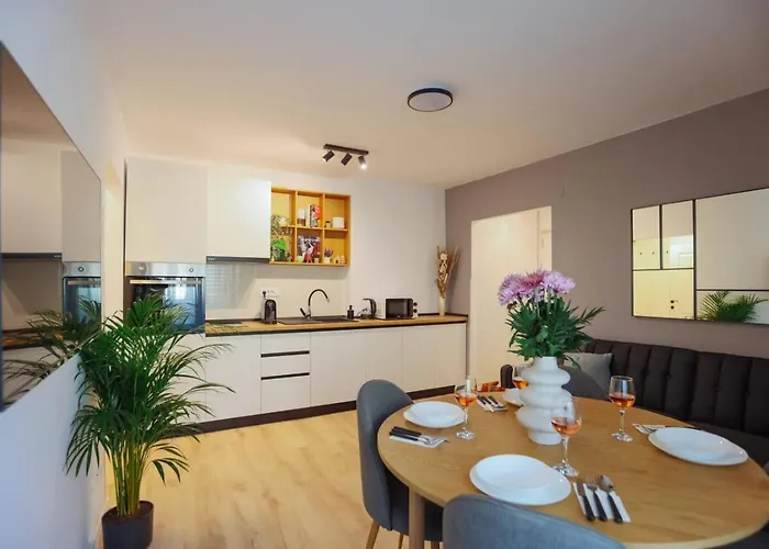 Sol - Old Town Centre *